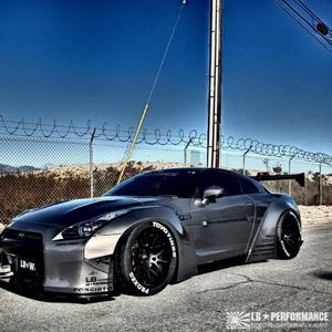 Meet your Posher, Edin